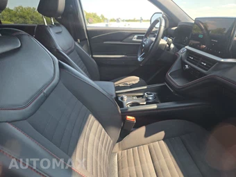 2025 Ford Explorer ST-Line - miniatura 8