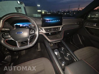 2025 Ford Explorer ST-Line - miniatura 11