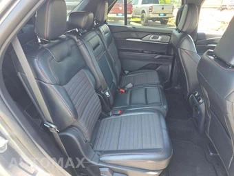 2025 Ford Explorer ST-Line - miniatura 14