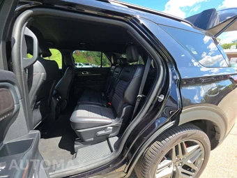 2025 Ford Explorer ST-Line - miniatura 10