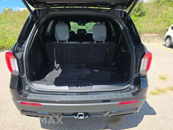 2025 Ford Explorer ST-Line - miniatura 12