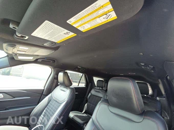 2025 Ford Explorer ST-Line - miniatura 8