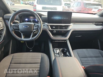 2025 Ford Explorer ST-Line - miniatura 11
