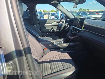 2025 Ford Explorer ST-Line - miniatura 8