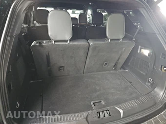 2025 Ford Explorer ST-Line - miniatura 17