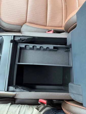 2025 Ford F-150 Hybrid King Ranch Crew Cab Medium Bed - miniatura 34