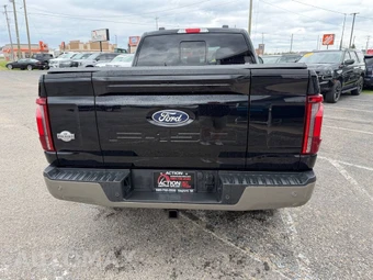 2025 Ford F-150 Hybrid King Ranch Crew Cab Medium Bed - miniatura 4