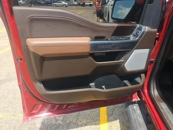 2025 Ford F-150 Hybrid King Ranch Crew Cab Short Bed - miniatura 9