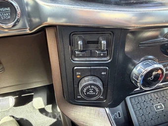 2025 Ford F-150 Hybrid King Ranch Crew Cab Short Bed - miniatura 29