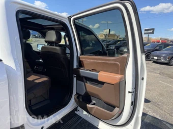 2025 Ford F-150 Hybrid King Ranch Crew Cab Short Bed - miniatura 52