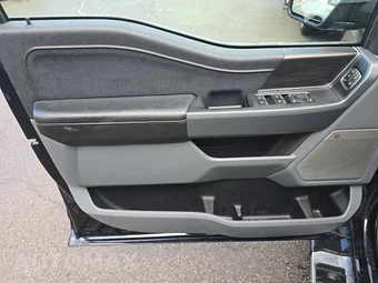 2025 Ford F-150 Hybrid Lariat Crew Cab Short Bed - miniatura 9