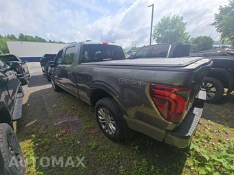 2025 Ford F-150 King Ranch Crew Cab Medium Bed - miniatura 2