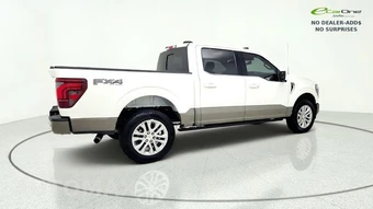 2025 Ford F-150 King Ranch Crew Cab Short Bed - miniatura 9