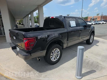 2025 Ford F-150 King Ranch Crew Cab Short Bed - miniatura 3