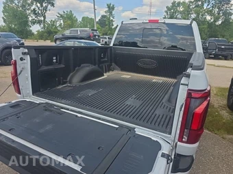 2025 Ford F-150 LARIAT Crew Cab Medium Bed - miniatura 19