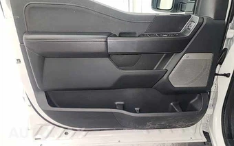 2025 Ford F-150 LARIAT Crew Cab Medium Bed - miniatura 19