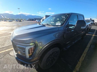 2025 Ford F-150 LARIAT Crew Cab Medium Bed