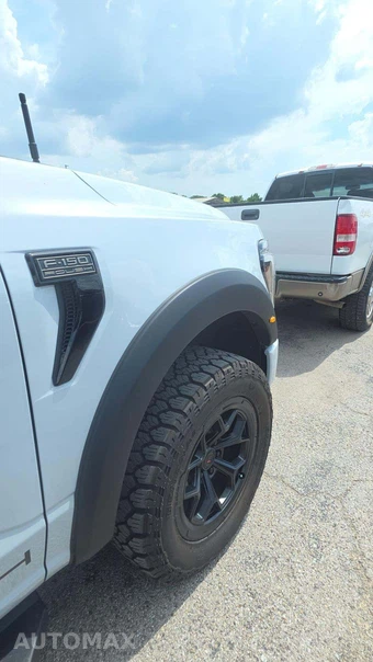 2025 Ford F-150 Lariat Crew Cab Short Bed - miniatura 25