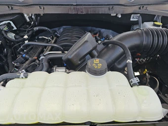 2025 Ford F-150 Lariat Crew Cab Short Bed - miniatura 15