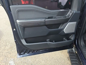 2025 Ford F-150 Lariat Crew Cab Short Bed - miniatura 9