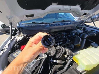 2025 Ford F-150 Lariat Crew Cab Short Bed - miniatura 21