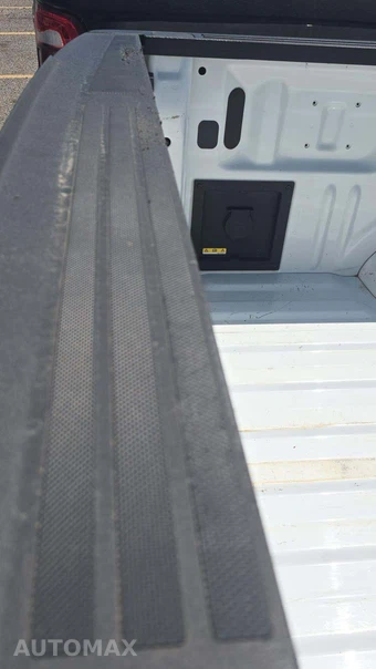 2025 Ford F-150 Lariat Crew Cab Short Bed - miniatura 31
