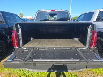 2025 Ford F-150 Lariat Crew Cab Short Bed - miniatura 14