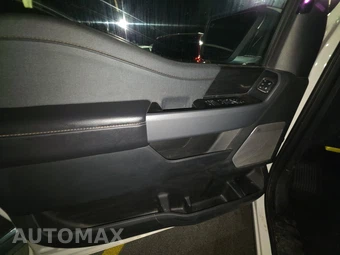 2025 Ford F-150 Lariat Crew Cab Short Bed - miniatura 9