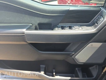 2025 Ford F-150 Lariat Crew Cab Short Bed - miniatura 9