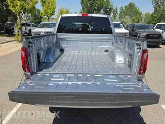 2025 Ford F-150 Lariat Crew Cab Short Bed - miniatura 14