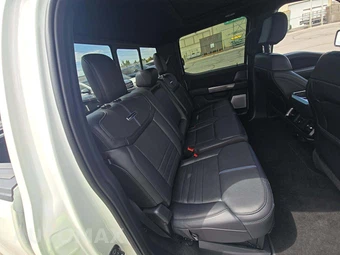 2025 Ford F-150 Platinum Crew Cab Short Bed - miniatura 16