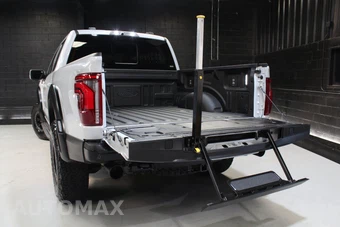 2025 Ford F-150 Raptor Crew Cab Short Bed - miniatura 17