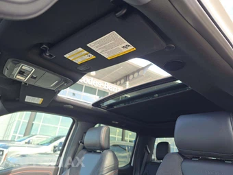 2025 Ford F-150 Raptor Crew Cab Short Bed - miniatura 11