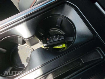 2025 Ford F-150 Raptor Crew Cab Short Bed - miniatura 8