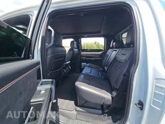 2025 Ford F-150 Raptor Crew Cab Short Bed - miniatura 13