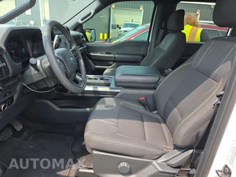 2025 Ford F-150 STX Crew Cab Short Bed - miniatura 7