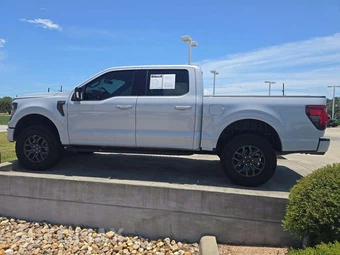 2025 Ford F-150 Tremor Crew Cab Short Bed - miniatura 2