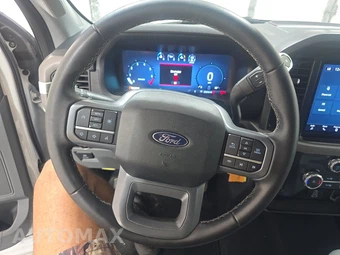 2025 Ford F-150 XLT Crew Cab Medium Bed - miniatura 10