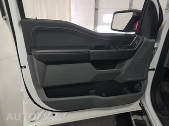 2025 Ford F-150 XLT Crew Cab Medium Bed - miniatura 9