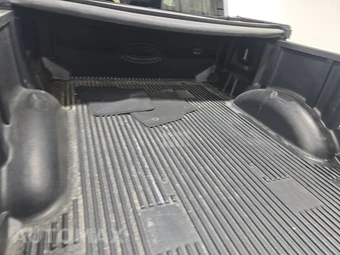 2025 Ford F-150 XLT Crew Cab Medium Bed - miniatura 16