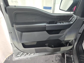 2025 Ford F-150 XLT Crew Cab Medium Bed - miniatura 9