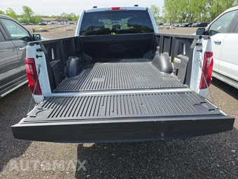 2025 Ford F-150 XLT Crew Cab Medium Bed - miniatura 14