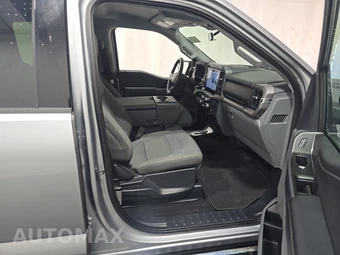 2025 Ford F-150 XLT Crew Cab Medium Bed - miniatura 8