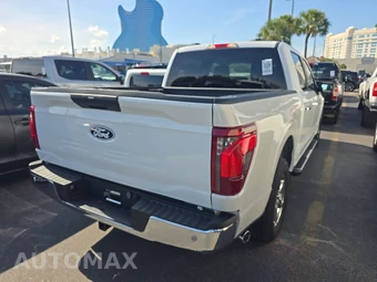 2025 Ford F-150 XLT Crew Cab Short Bed - miniatura 4