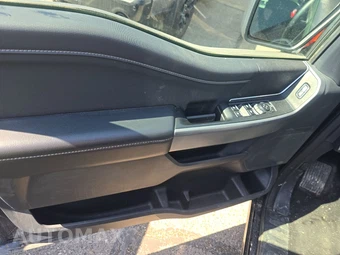 2025 Ford F-150 XLT Crew Cab Short Bed - miniatura 9