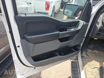 2025 Ford F-150 XLT Crew Cab Short Bed - miniatura 9