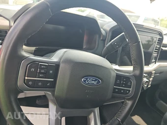 2025 Ford F-150 XLT Crew Cab Short Bed - miniatura 10