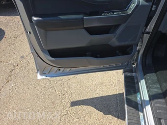 2025 Ford F-150 XLT Crew Cab Short Bed - miniatura 9