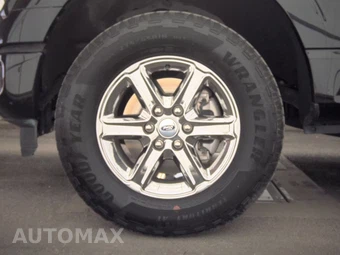 2025 Ford F-150 XLT Crew Cab Short Bed - miniatura 9