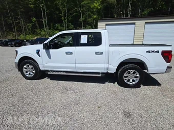 2025 Ford F-150 XLT Crew Cab Short Bed - miniatura 3